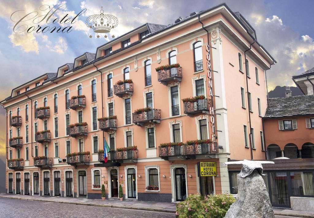 Albergo Corona โดโมดอสโซลา ภายนอก รูปภาพ